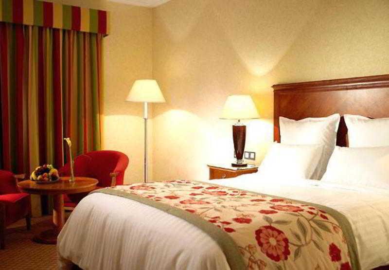 Hyatt Place West London Hayes Hayes  Rum bild