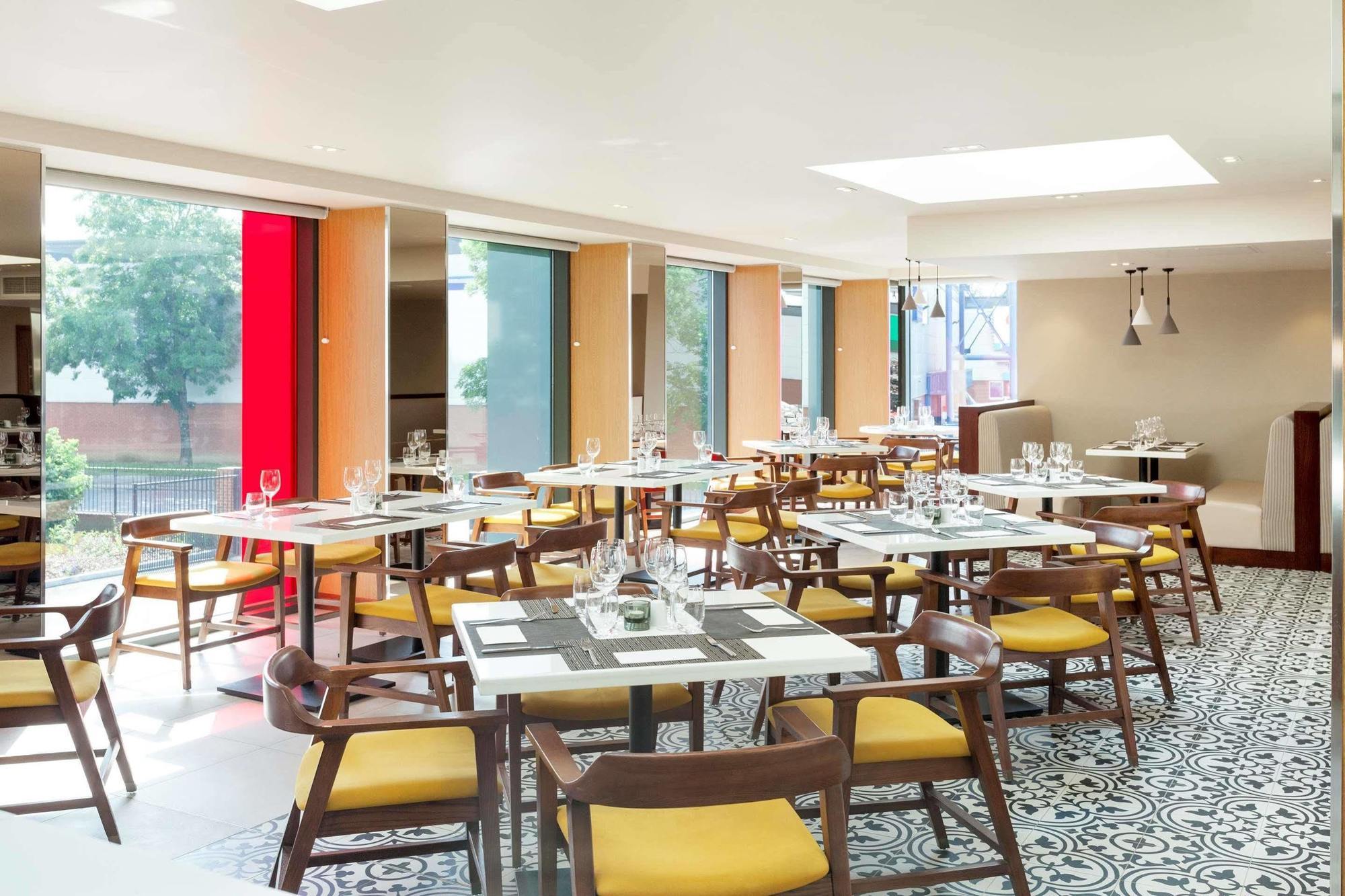 Hyatt Place West London Hayes Hayes  Exteriör bild
